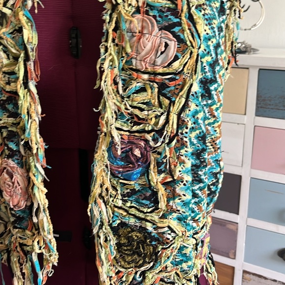 Artsy boho fringe multicolored whimsical floral pattern vest - Picture 8 of 12